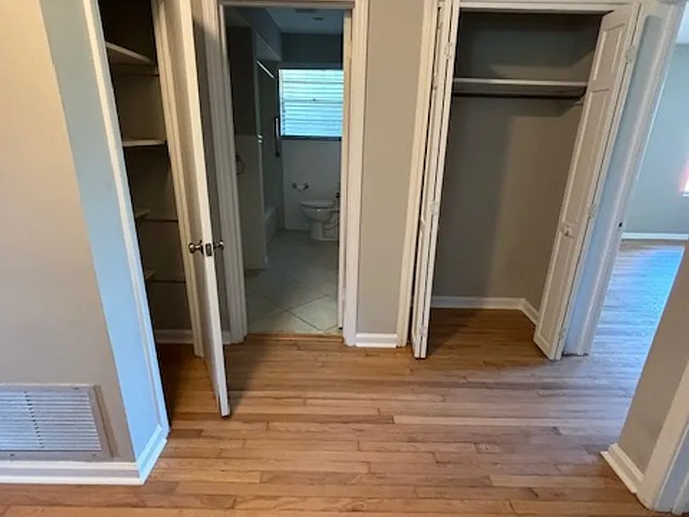 5321 Rollins Ave — Photo 14