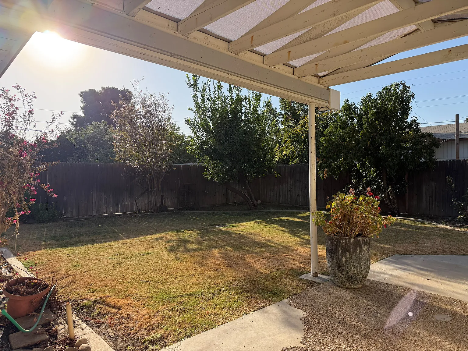 3 bed, 1610 sqft, $2,600 — Photo 2
