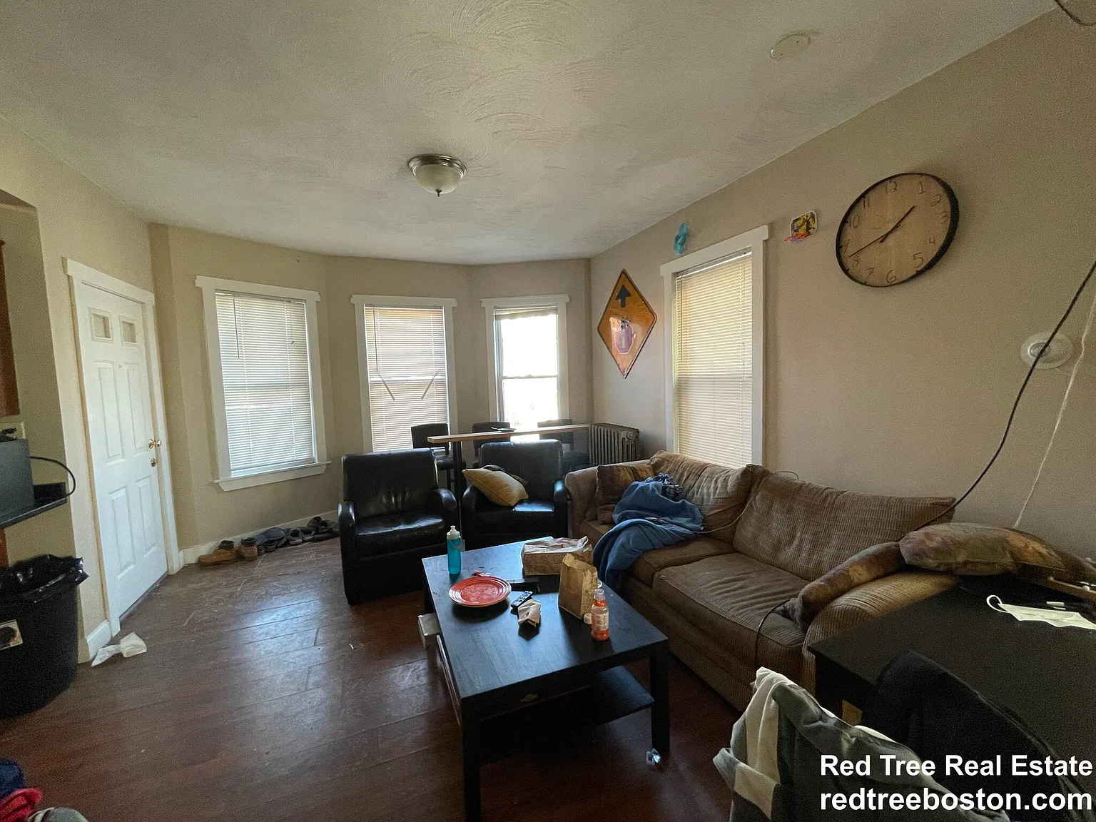 72 Hillside St — Photo 1