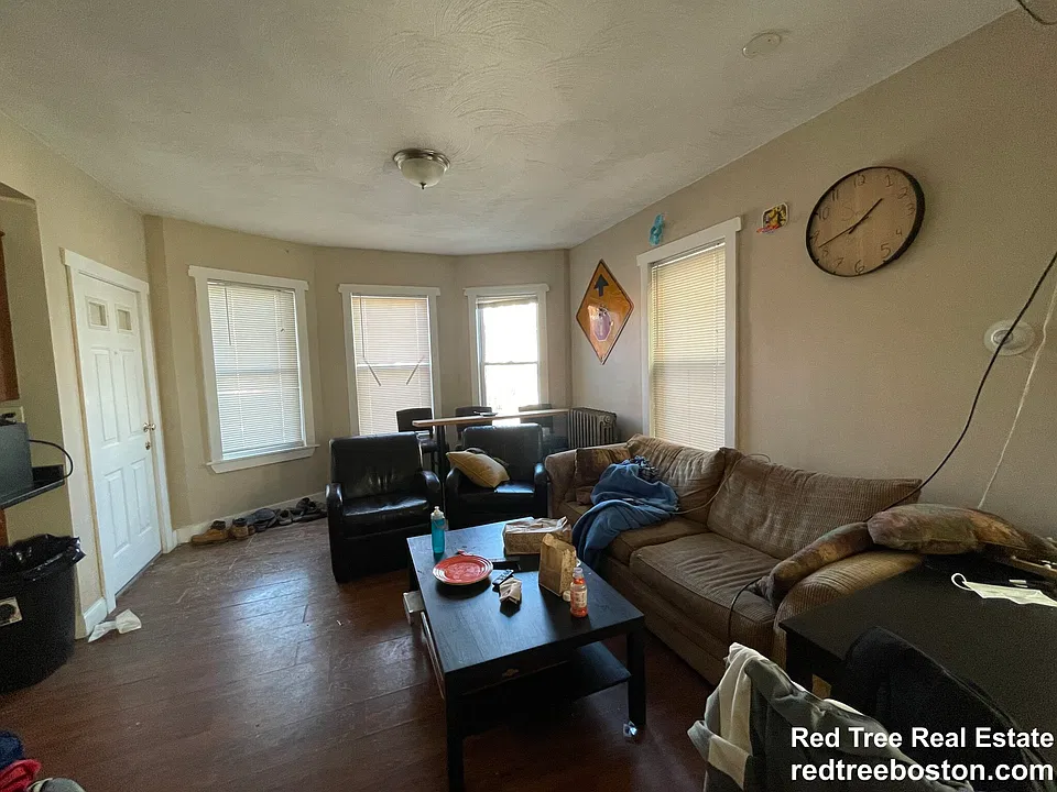 72 Hillside St #1