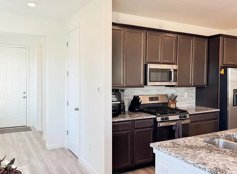 17934 Galapagos St — Photo 19