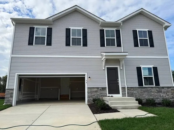 74 Reformation Dr, Martinsburg, WV 25405