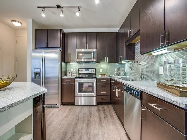 Folio West Houston — Photo 17