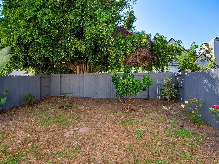 750 Rialto St — Photo 31