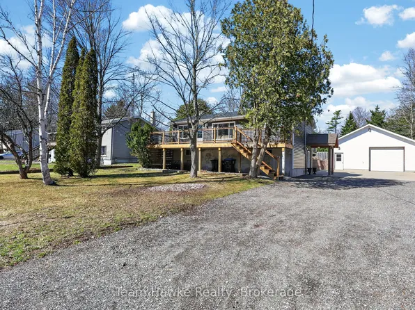 14 Sarna Dr, Tiny, ON L9M 0B3