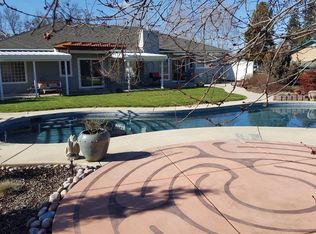 3813 Hilsinger Rd, Phoenix, OR 97535