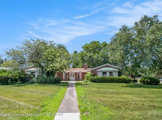 4227 Barton Rd, Lansing, MI 48917