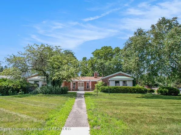 4227 Barton Rd, Lansing, MI 48917