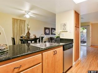 5454 Roundtree Pl APT B, Concord, CA 94521