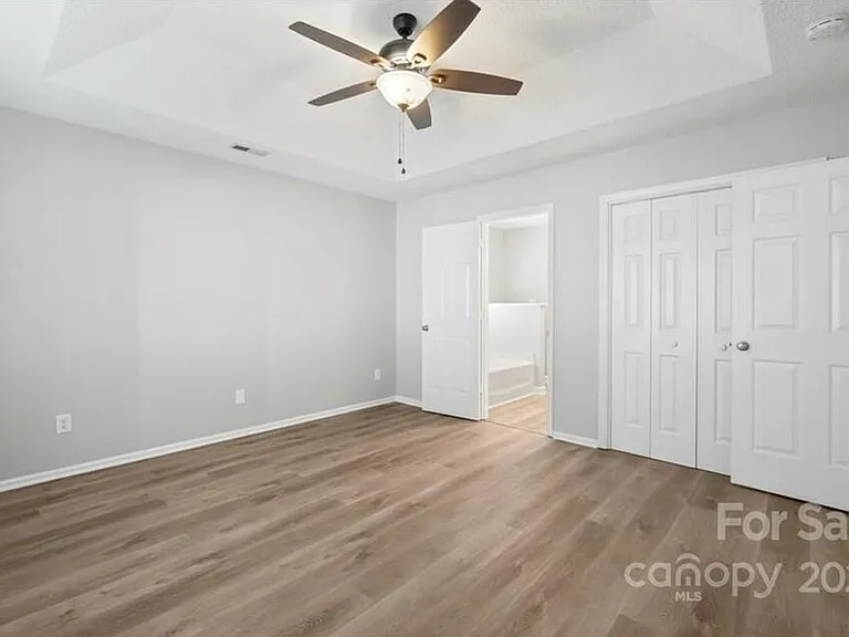 2404 Devon Dr — Photo 4