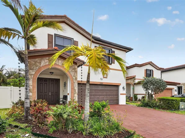 10400 W 35th Way, Hialeah, FL 33018