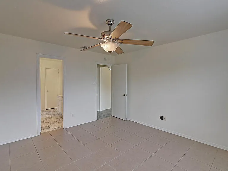 7933 Elk Dr — Photo 11