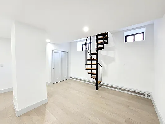 Rented by Kleier Residential | media 2