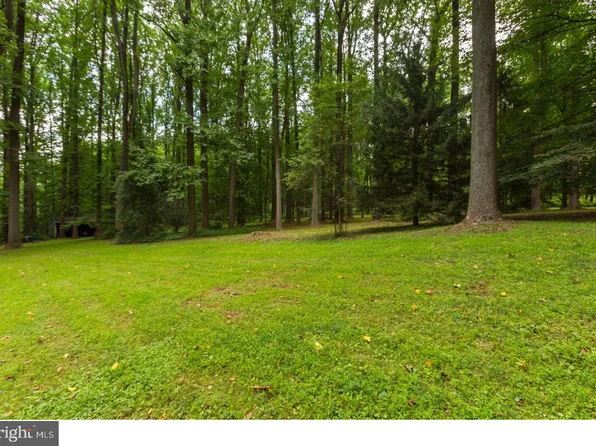 8 Atwater Rd, Chadds Ford, PA 19317