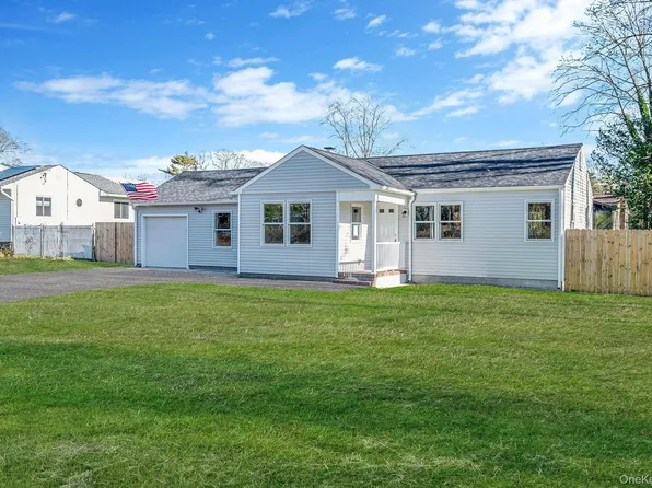 27 Lyman Road, East Patchogue, NY 11772