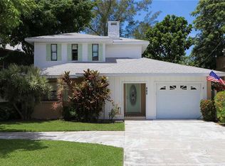 214 S Harbor Dr, Holmes Beach, FL 34217
