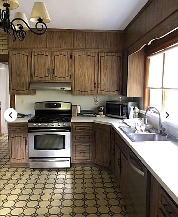 3rd image of 84 Brayton Rd #2