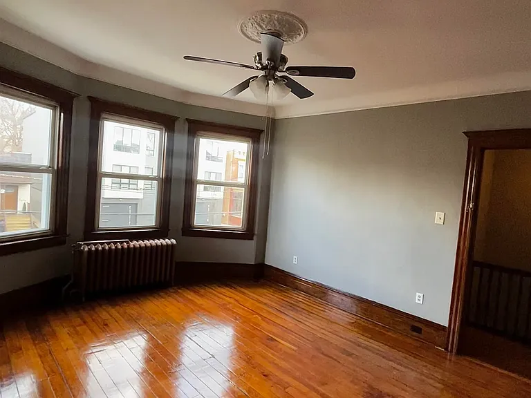 135 Sherman Pl #2 — Photo 6