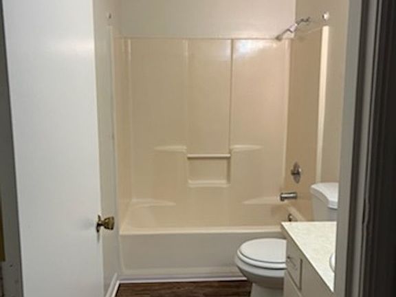 5th image of 3110 11th Ave APT B