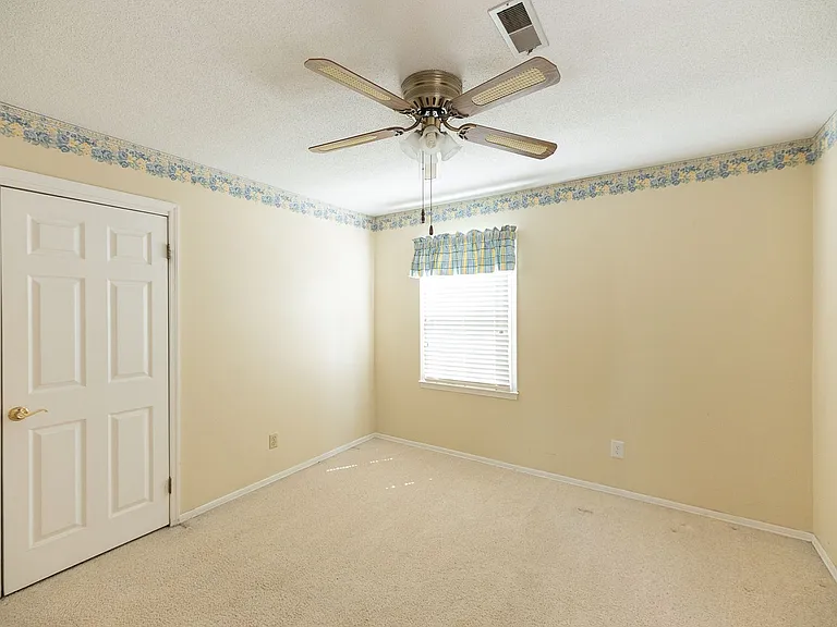 5517 Robinridge Rd — Photo 36