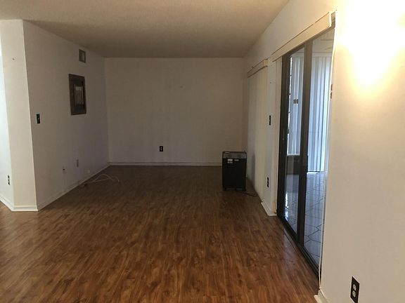 5th image of 9552 N Belfort Cir #104