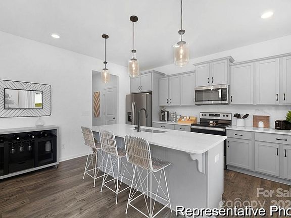 3rd image of 1227 Maxwell Ct #36