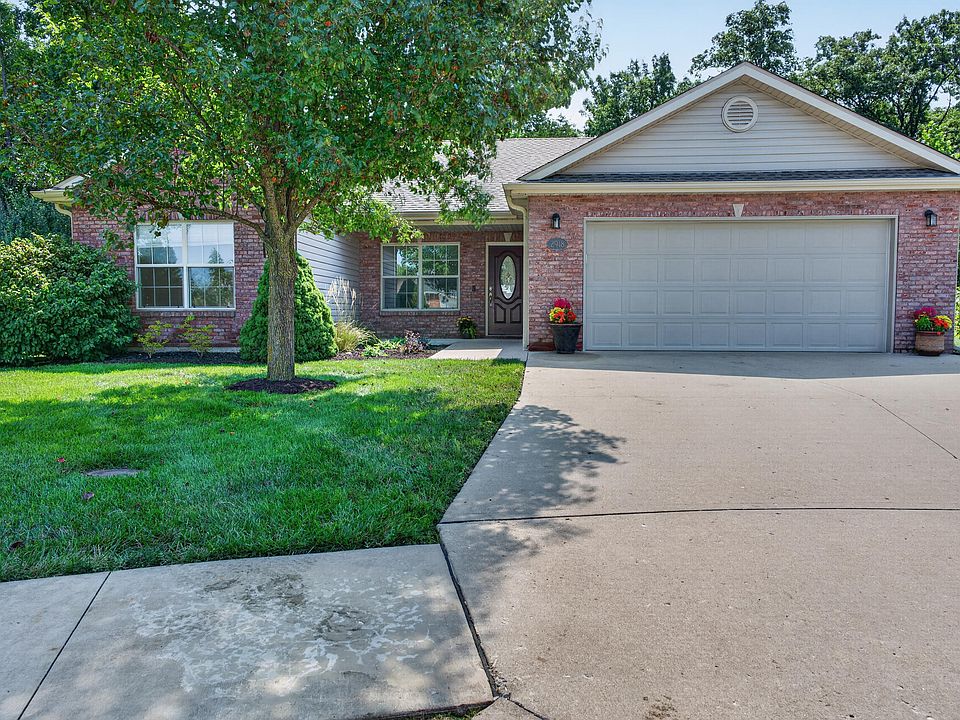 1st image of 2918 Woods Crossing Dr