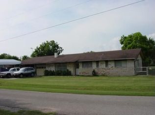 104 Bayview Dr, Lake City, TX 78368