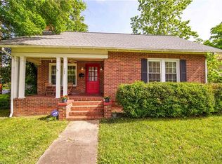 722 Chestnut Dr, High Point, NC 27262