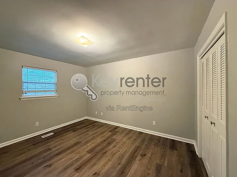 5710 Moody Sawyer Rd #B — Photo 7