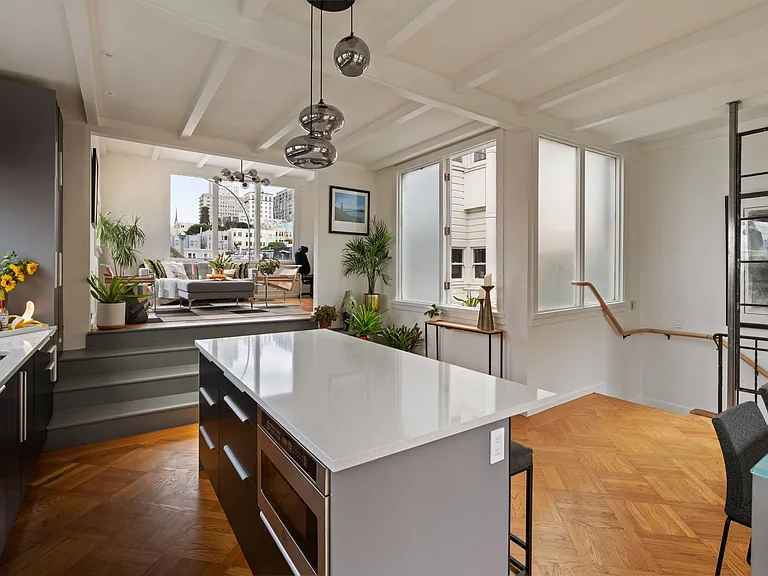 1023 Broadway #1023 — Photo 18