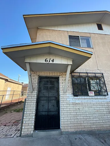 614 S Park St Photo 1