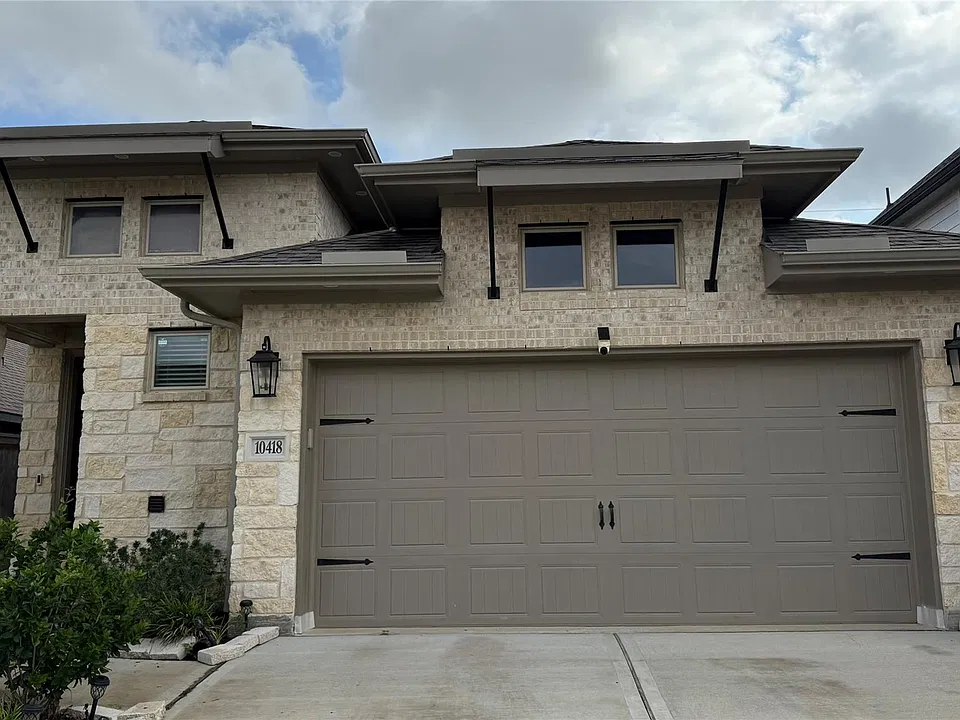 10418 Skyward Estate Trl