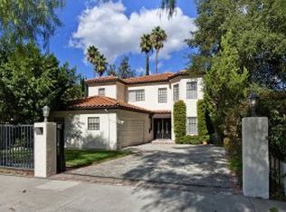 21411 Dumetz Rd, Woodland Hills, CA 91364