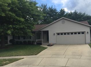 2502 Lansdowne Dr, Decatur, IL 62521