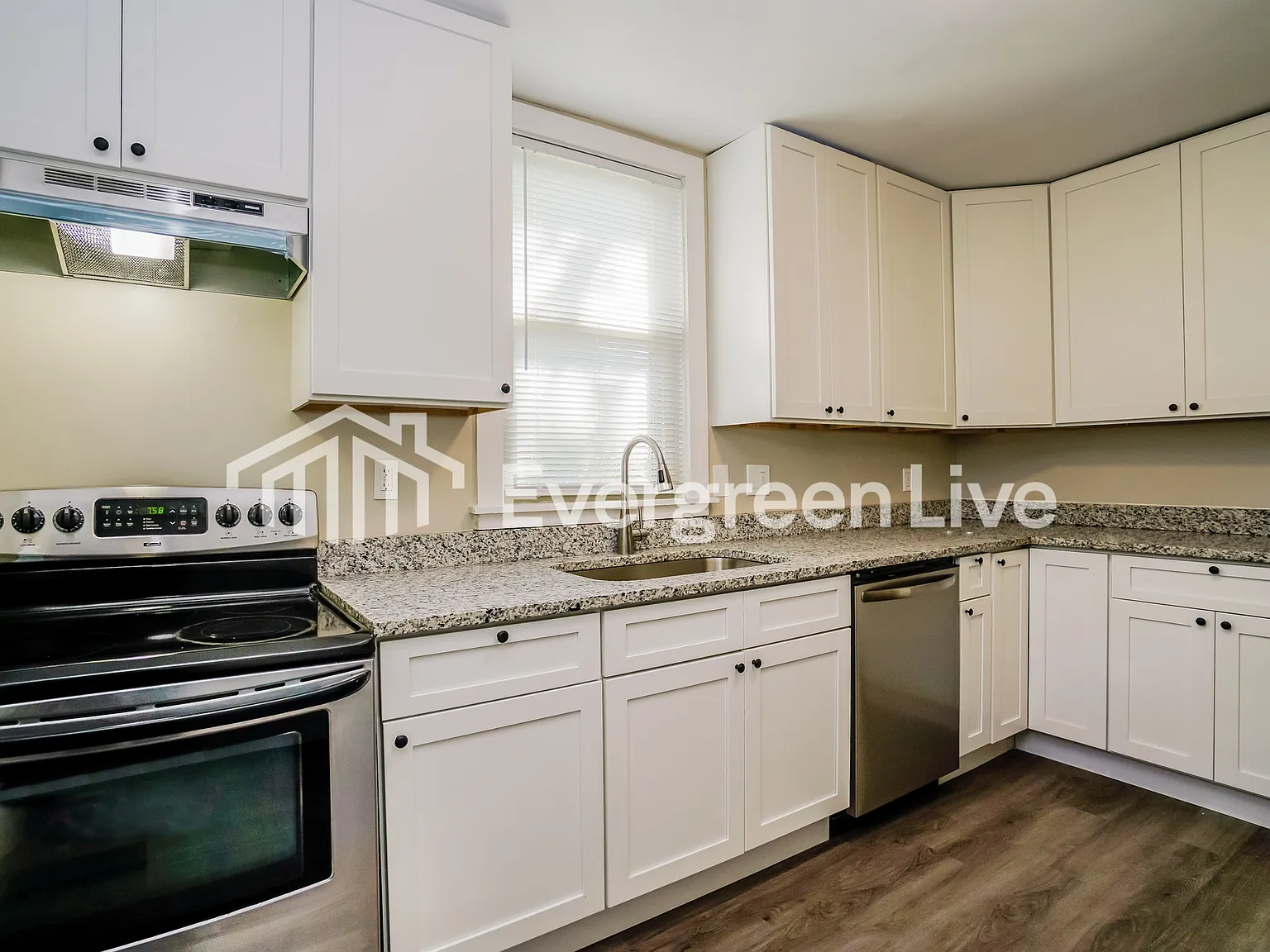 2 bed, 1.0 bath, 1786 sqft, $1,495 — Photo 4