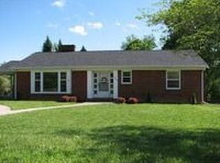 3802 Darlington Rd SW, Roanoke, VA 24018