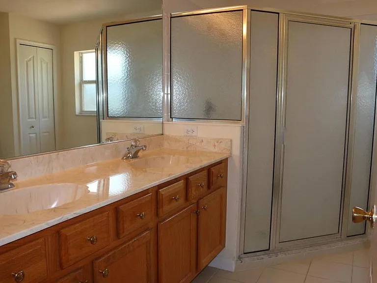 1225 SW Fountain Ave — Photo 16
