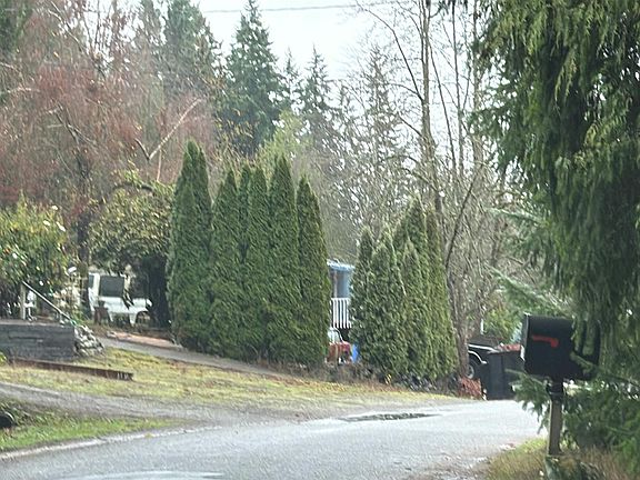 5th image of 6005 205th Ave E