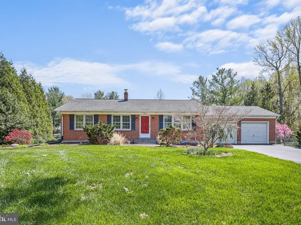 903 Clydesdale Dr, Bear, DE 19701