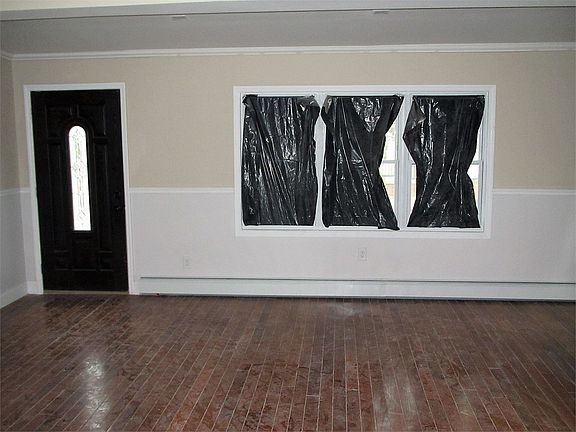 3rd image of 11838 191st St