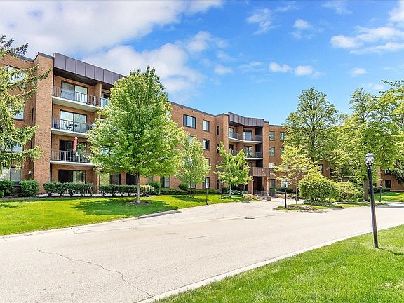 2nd image of 263 S Clubhouse Dr Unit 426
