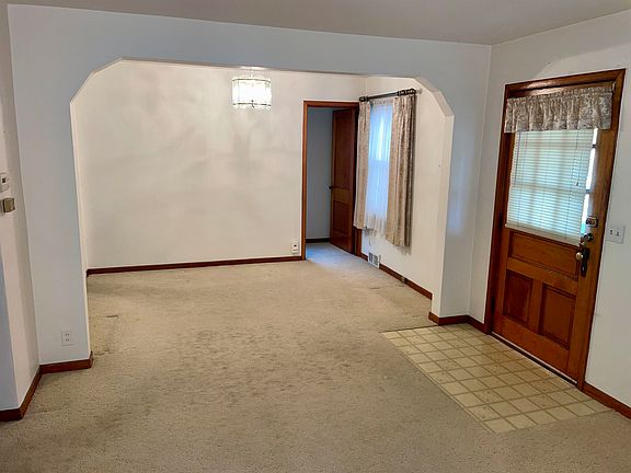 3rd image of 1211 S Independence Ave