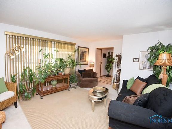 5th image of 2101 Willowhill Ln