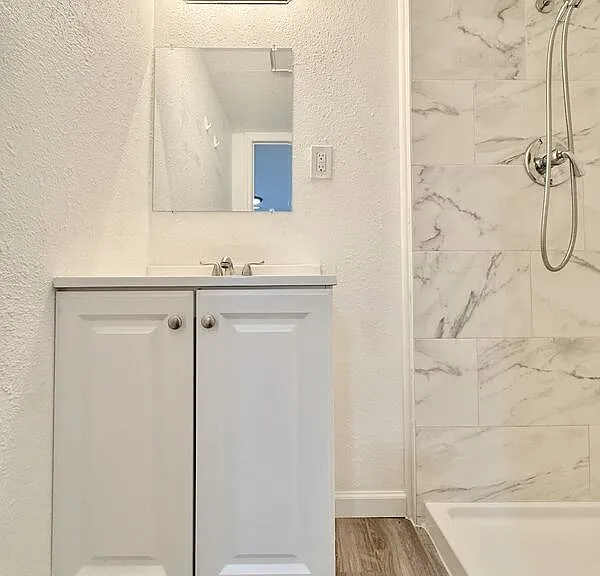 711 18th Ave S #3 — Photo 13