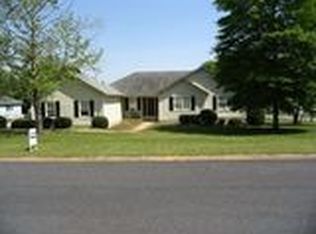 200 Weatherly Woods Dr, Winterville, GA 30683