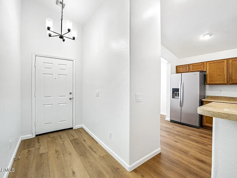 1582 E Leaf Rd — Photo 6