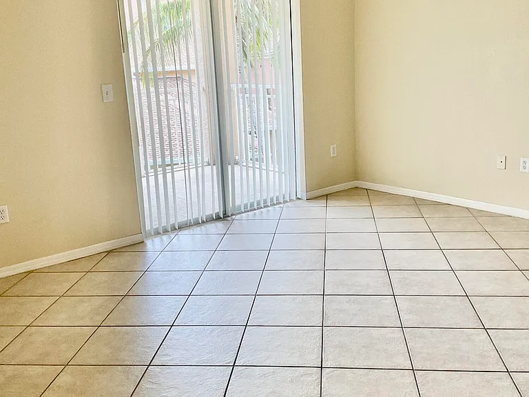 6418 Emerald Dunes W Garage #305 — Photo 7