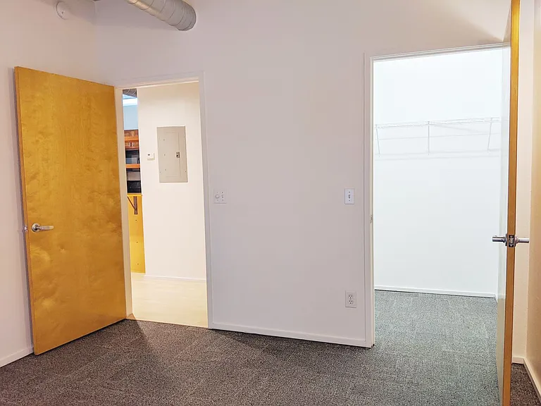 Mercury - Residential — Photo 253