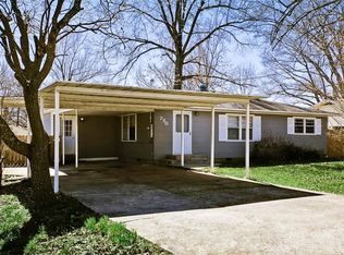 780 W Twin Springs St, Siloam Springs, AR 72761